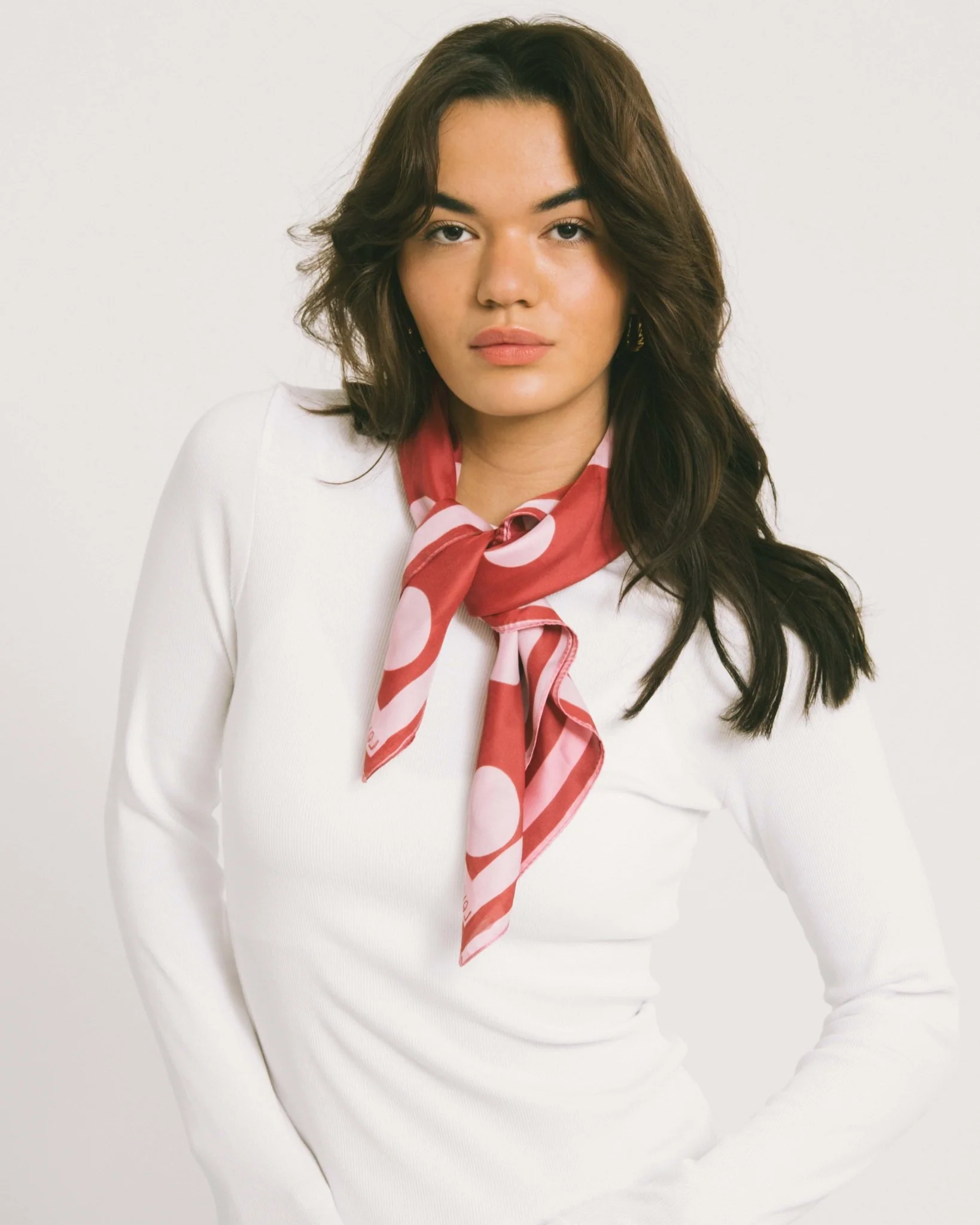 TILTIL Satin Sjaal Polkadots Roze - Image 2