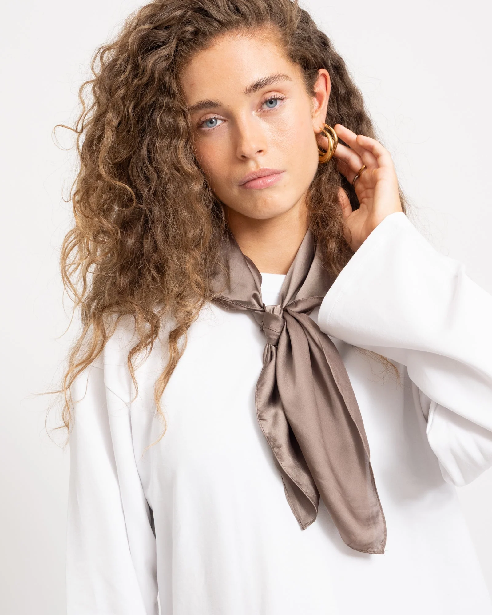 TILTIL Satin Scarf Tonal Brown