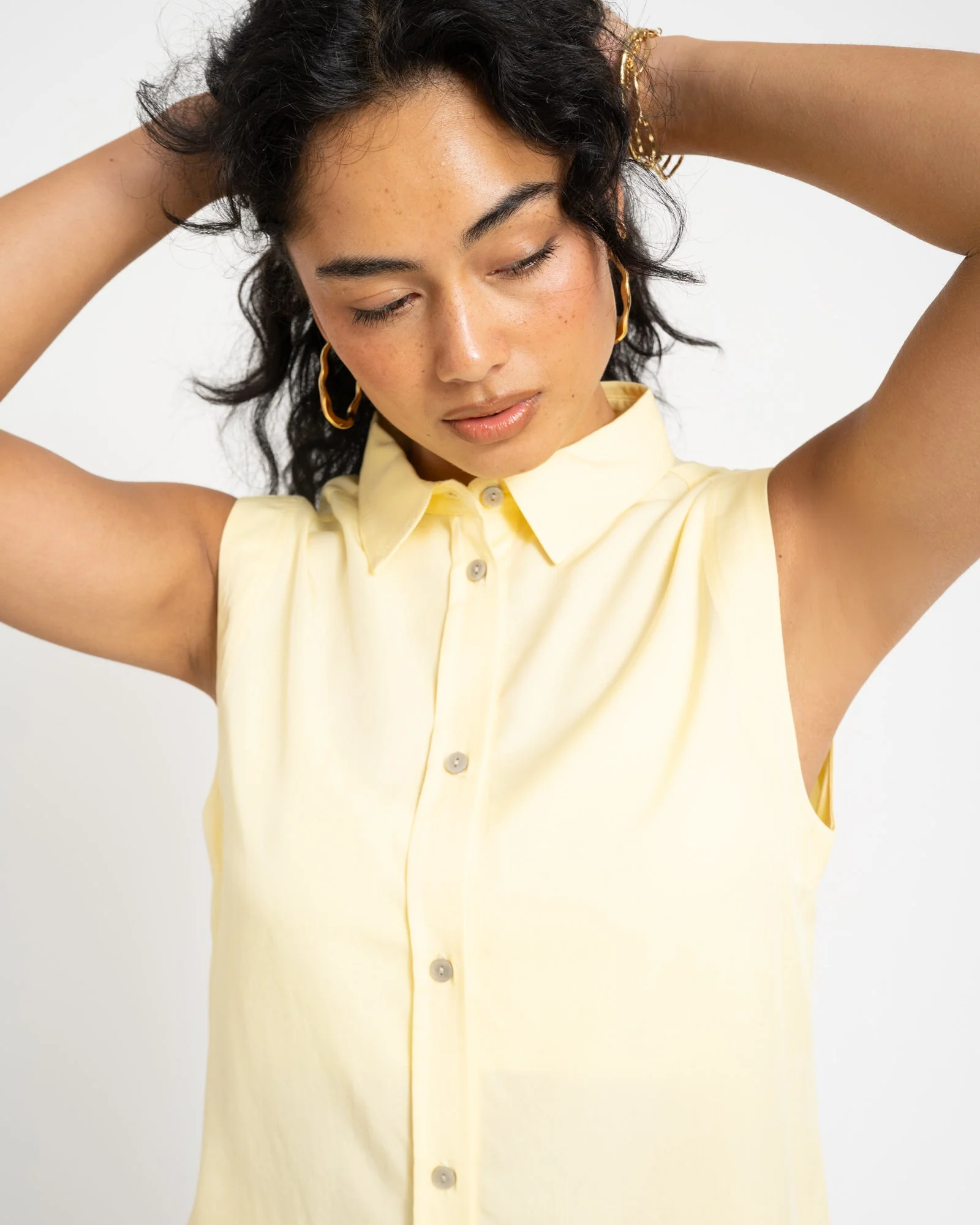 TILTIL Sleeveless Juna Tencel Blouse Yellow - Image 7