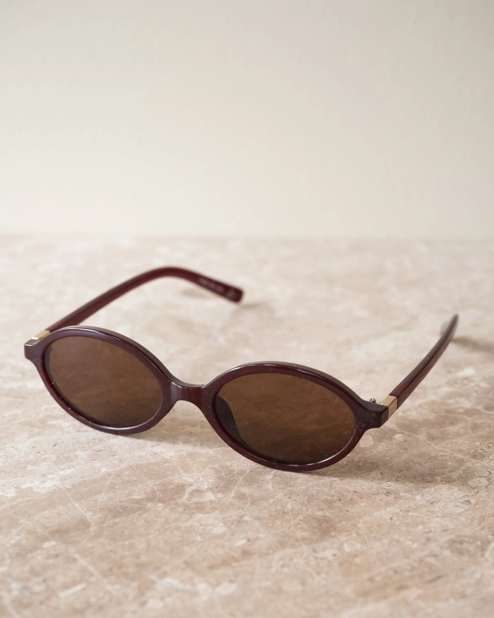TILTIL Zonnebril Gigi Burgundy - Image 3