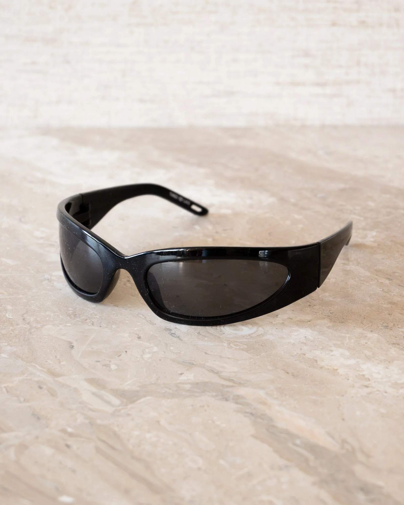 TILTIL Zonnebril Nox Black - Image 4