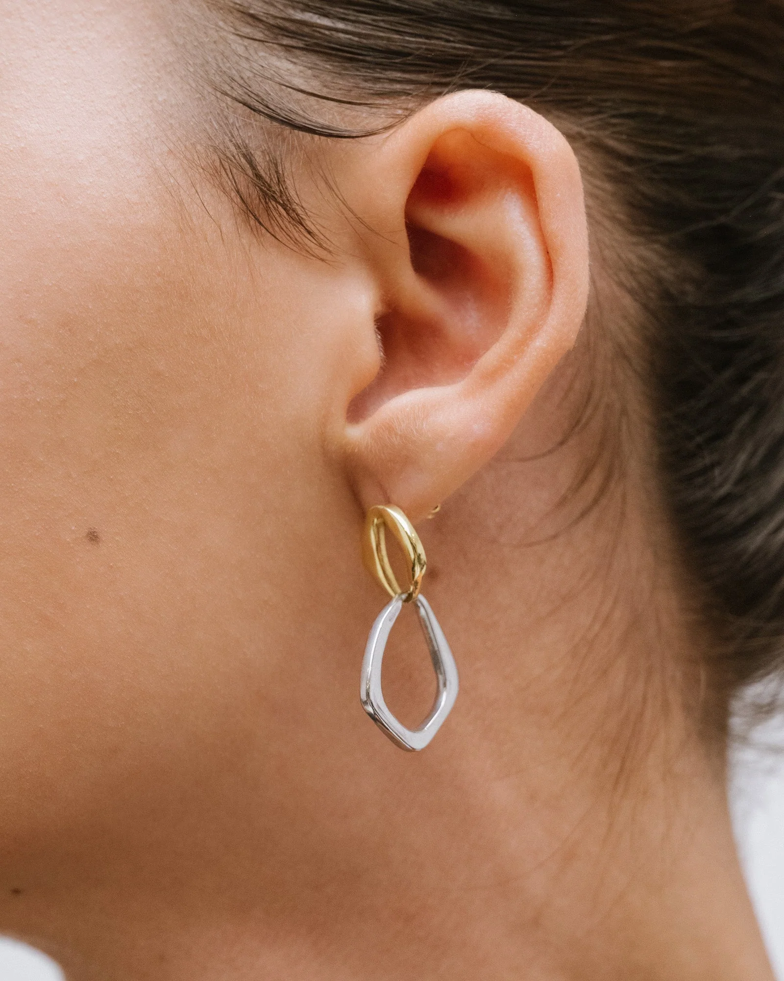 TILTIL Set van 2 Oorbellen Hailey Organic Goud Zilver - Image 3