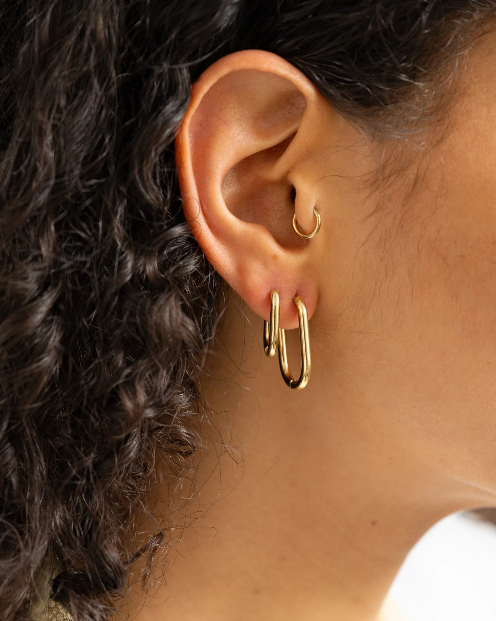 TILTIL Set van 2 Oorbellen Josy Oval Goud - Image 3