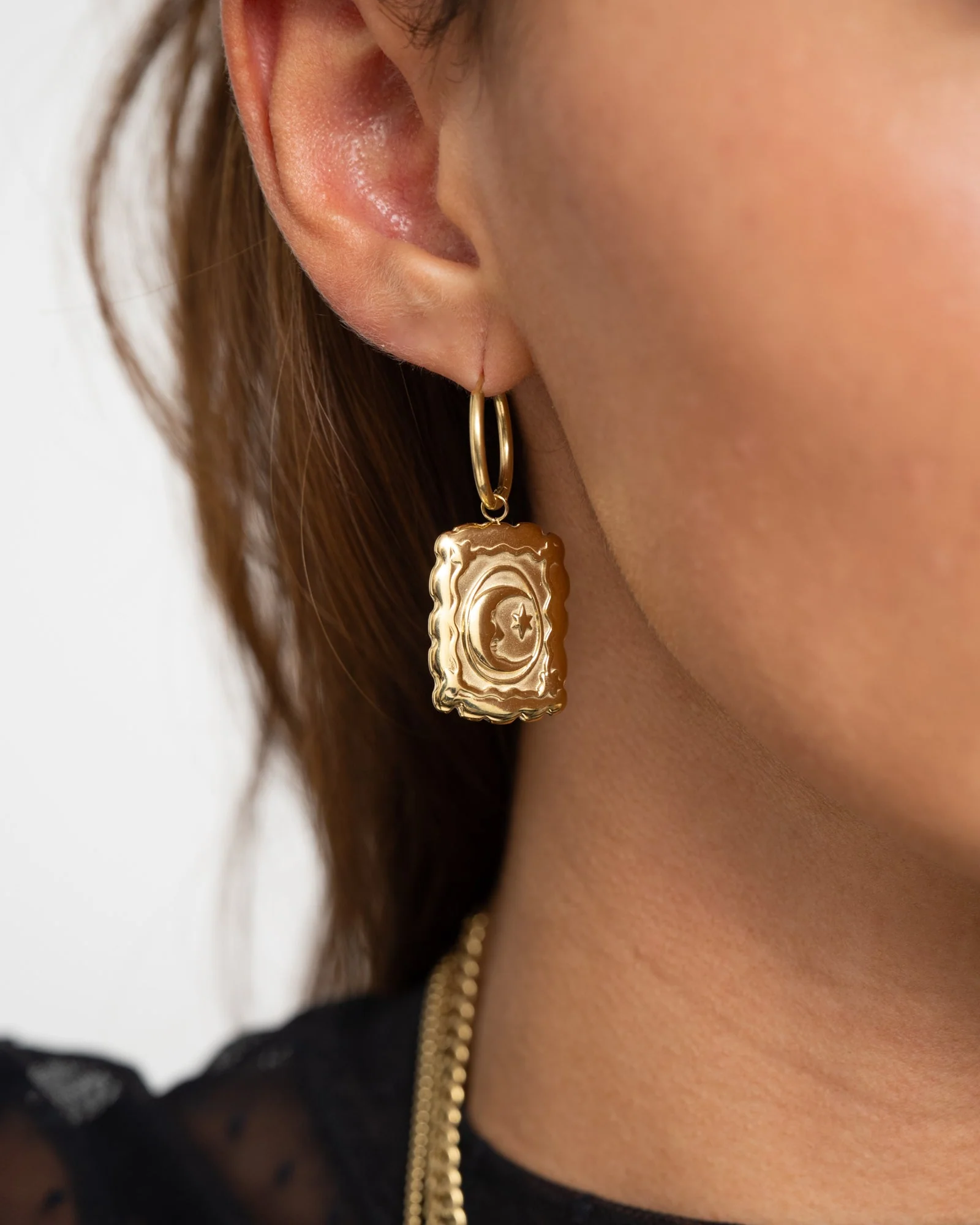 TILTIL Set Of 2 Earrings Midnight Muse Gold - Image 5