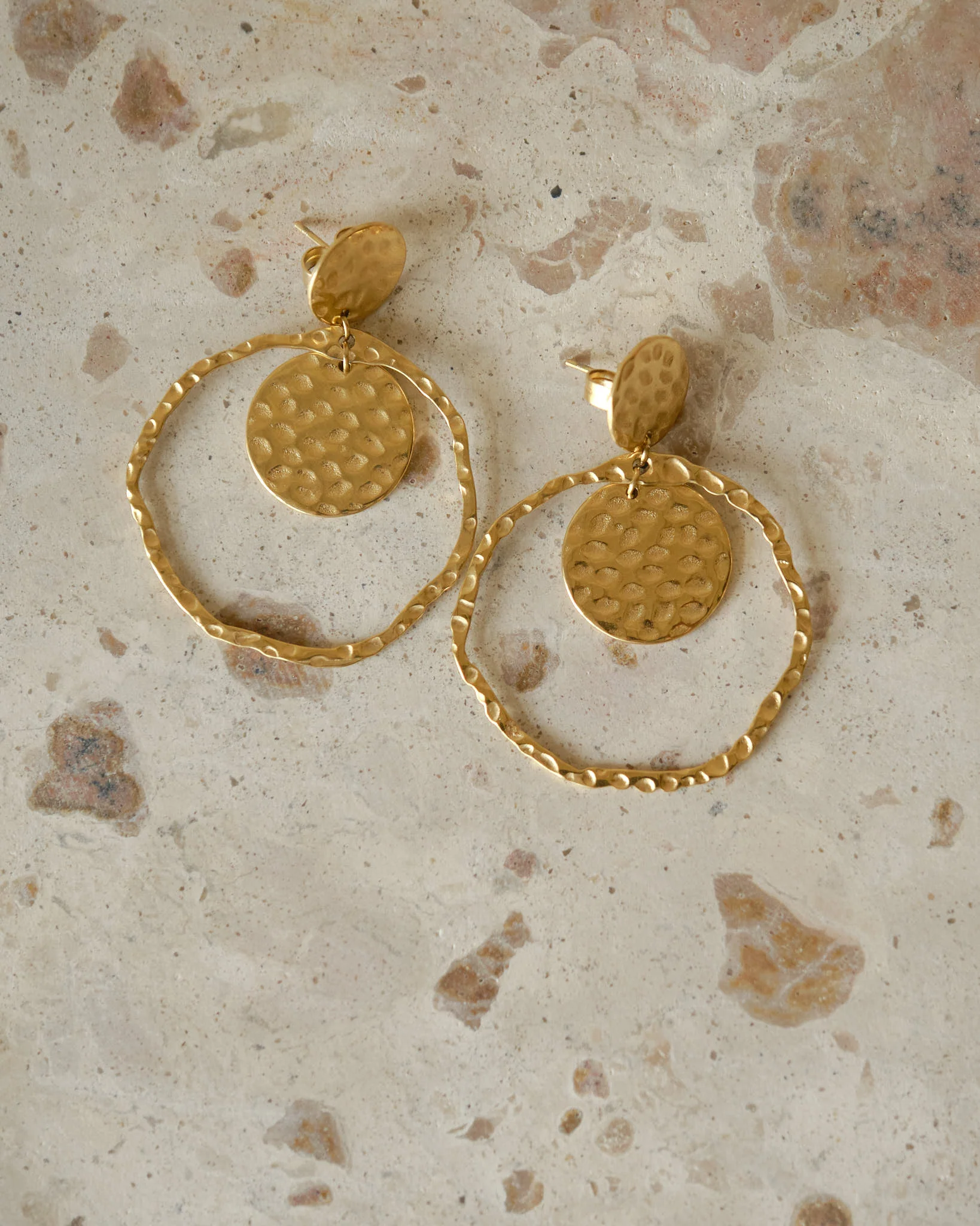 TILTIL Earrings Triple Circle Goud - Image 3