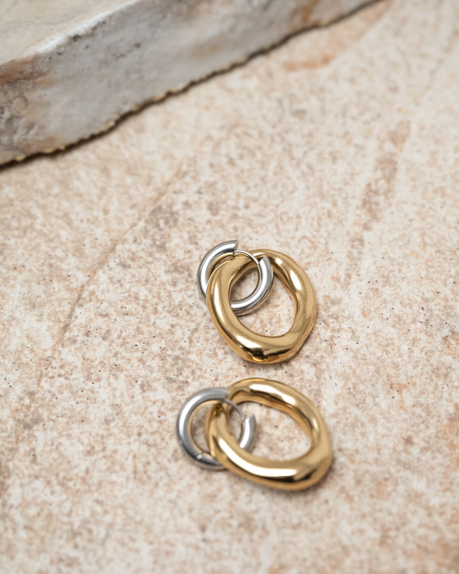TILTIL Set van 2 Hoops Statement Duo Silver Goud - Image 4