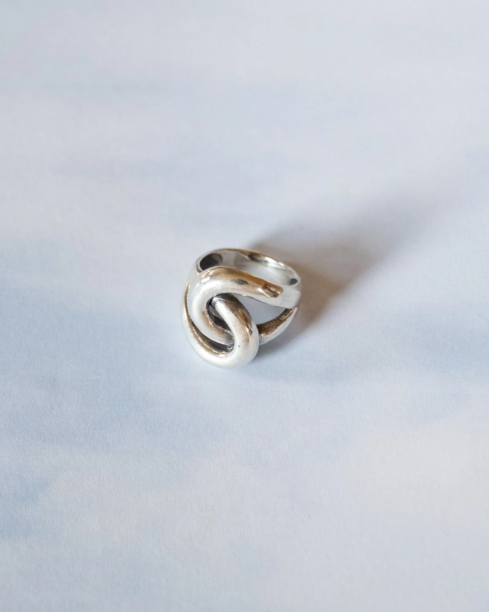 TILTIL Ember Embrace Ring Silver - Image 3