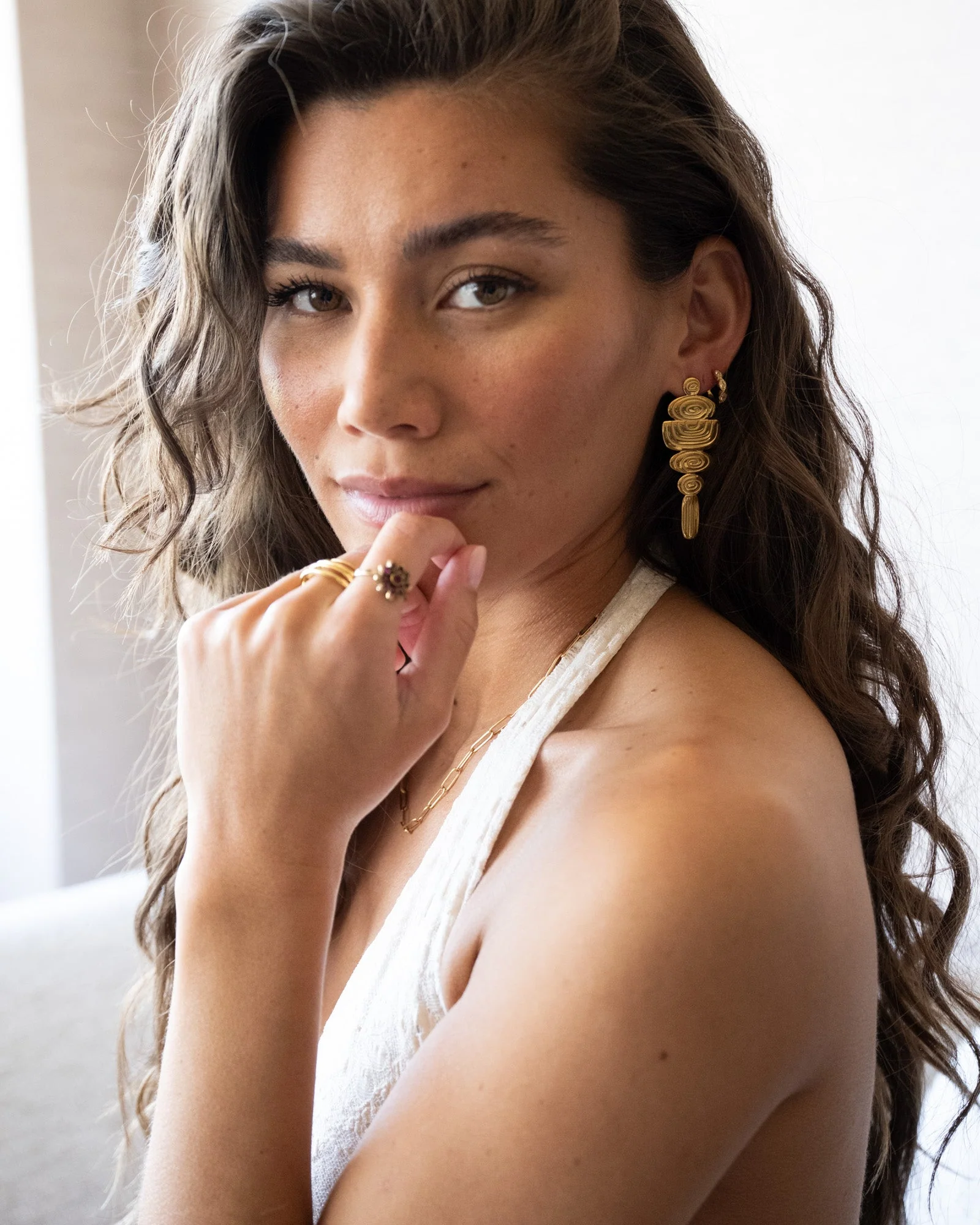 Brass Chunky Flower Ring Gold - Image 4